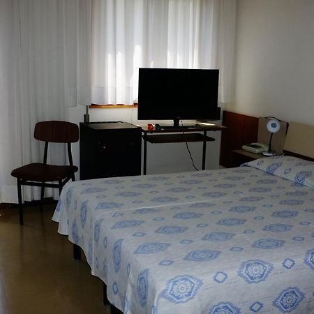 Hotel Reno Лидо ди Йезоло Екстериор снимка
