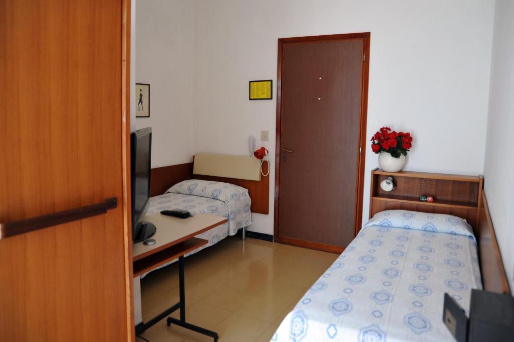 Hotel Reno Лидо ди Йезоло Стая снимка